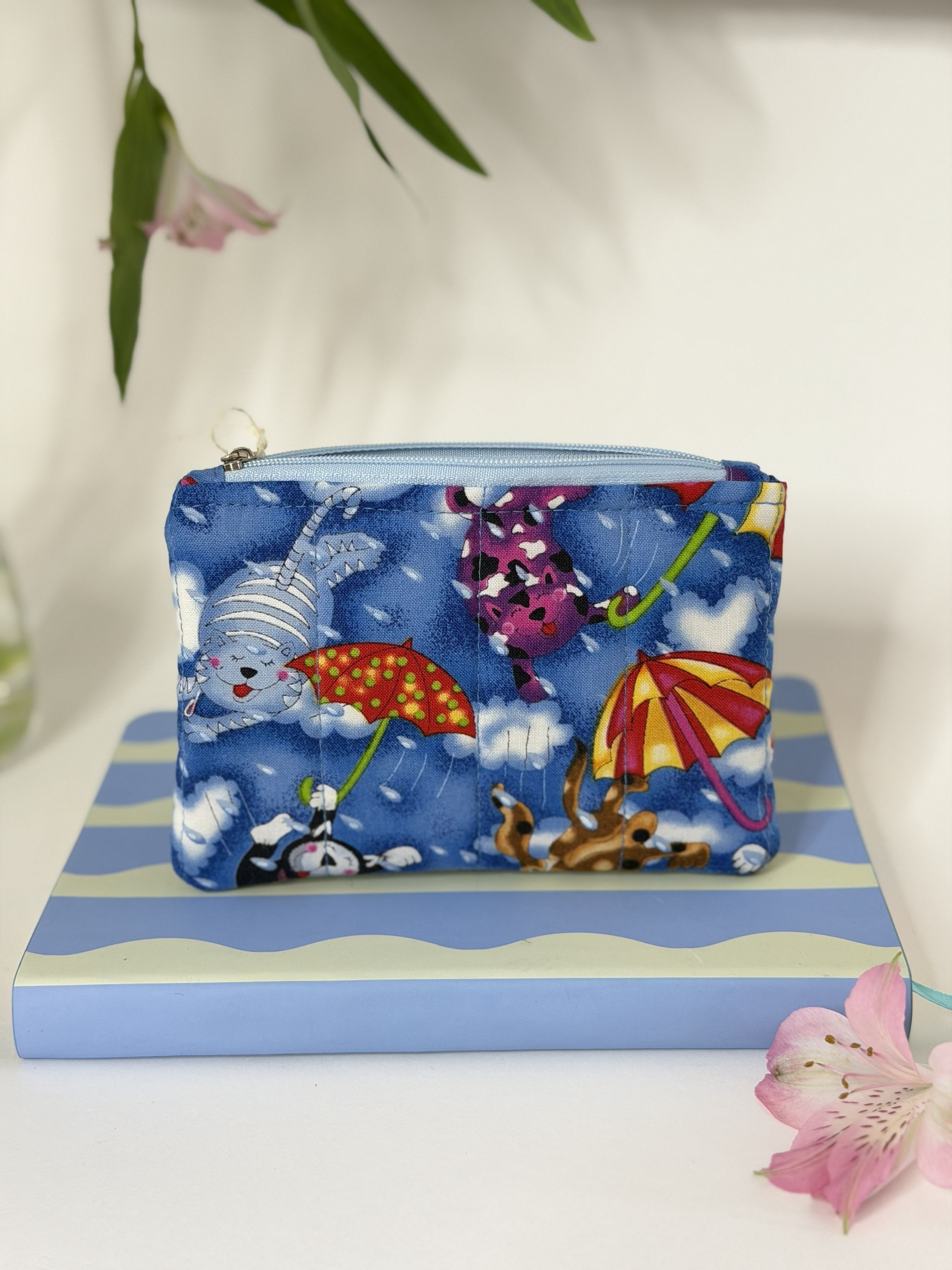 Pikowany portfelik mini saszetka Rain Cats — zdjęcie 1 z 3